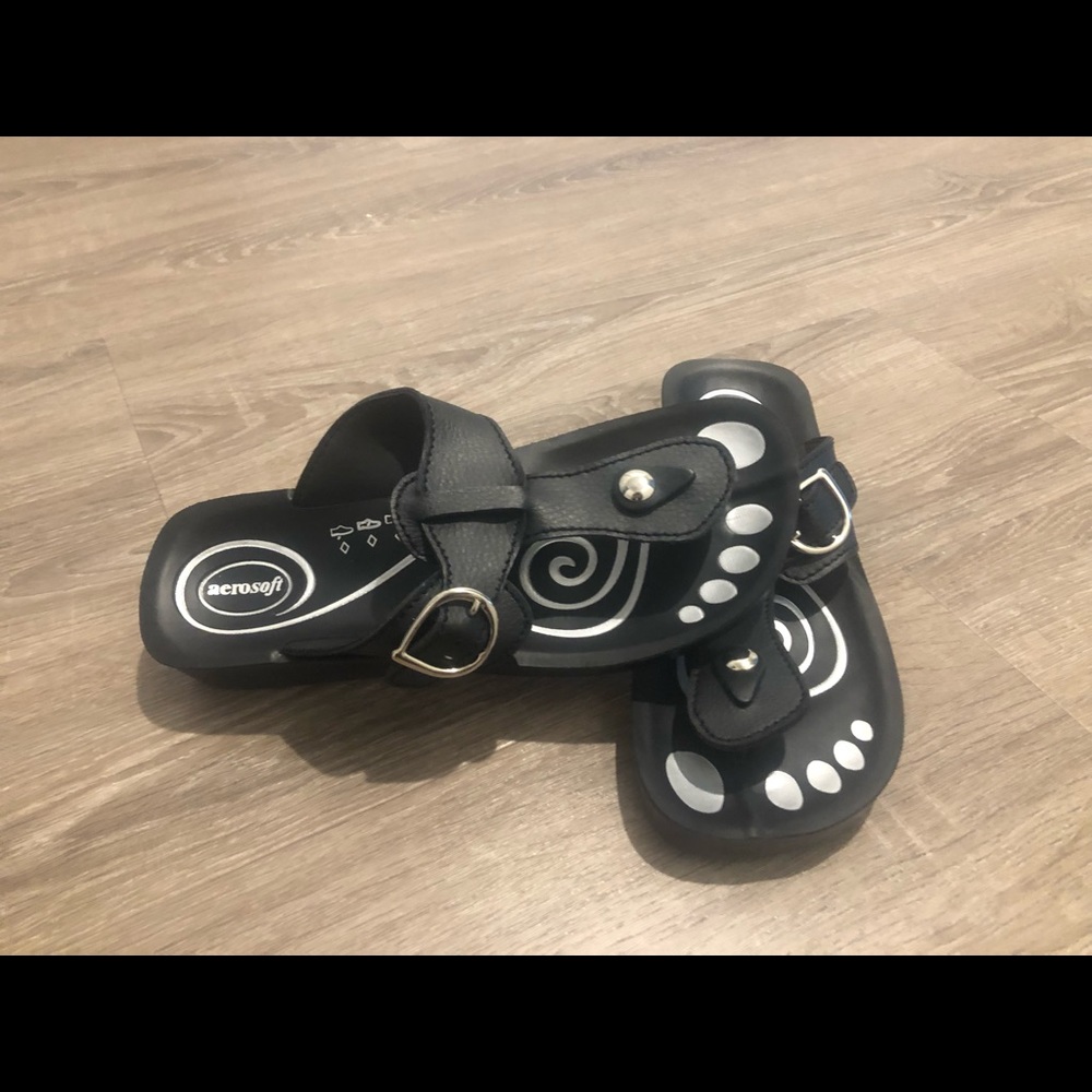 Aero soft  black sandals